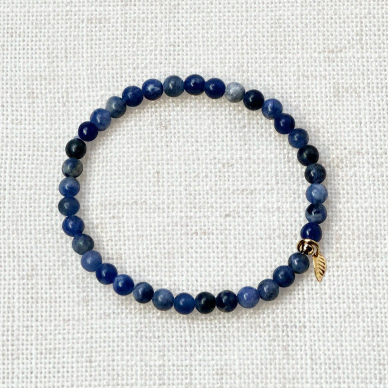 High-quality sodalite gemstone bracelet for focus and calm